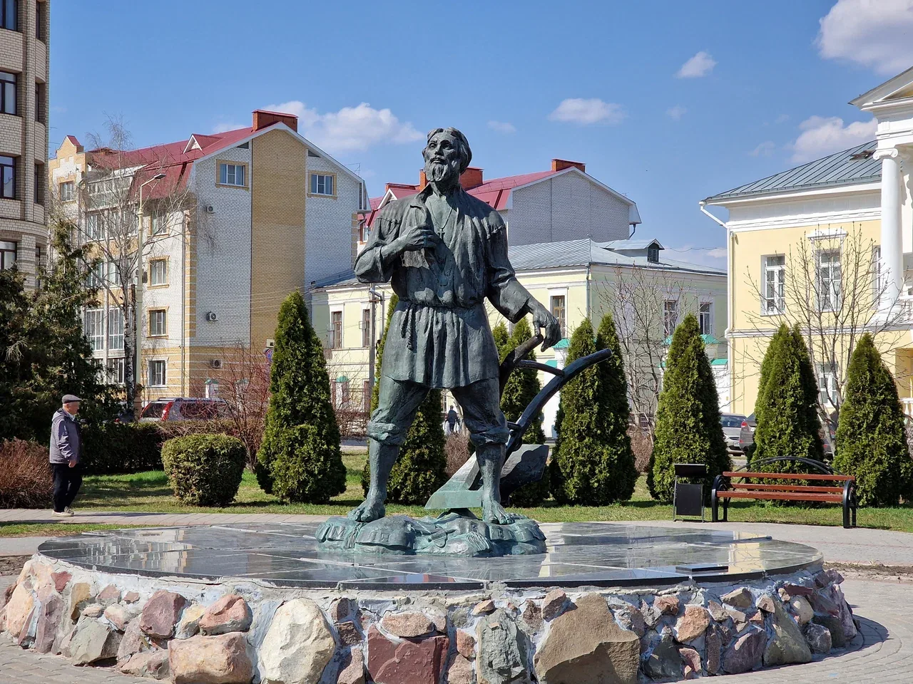 Памятник Тамбовский мужик